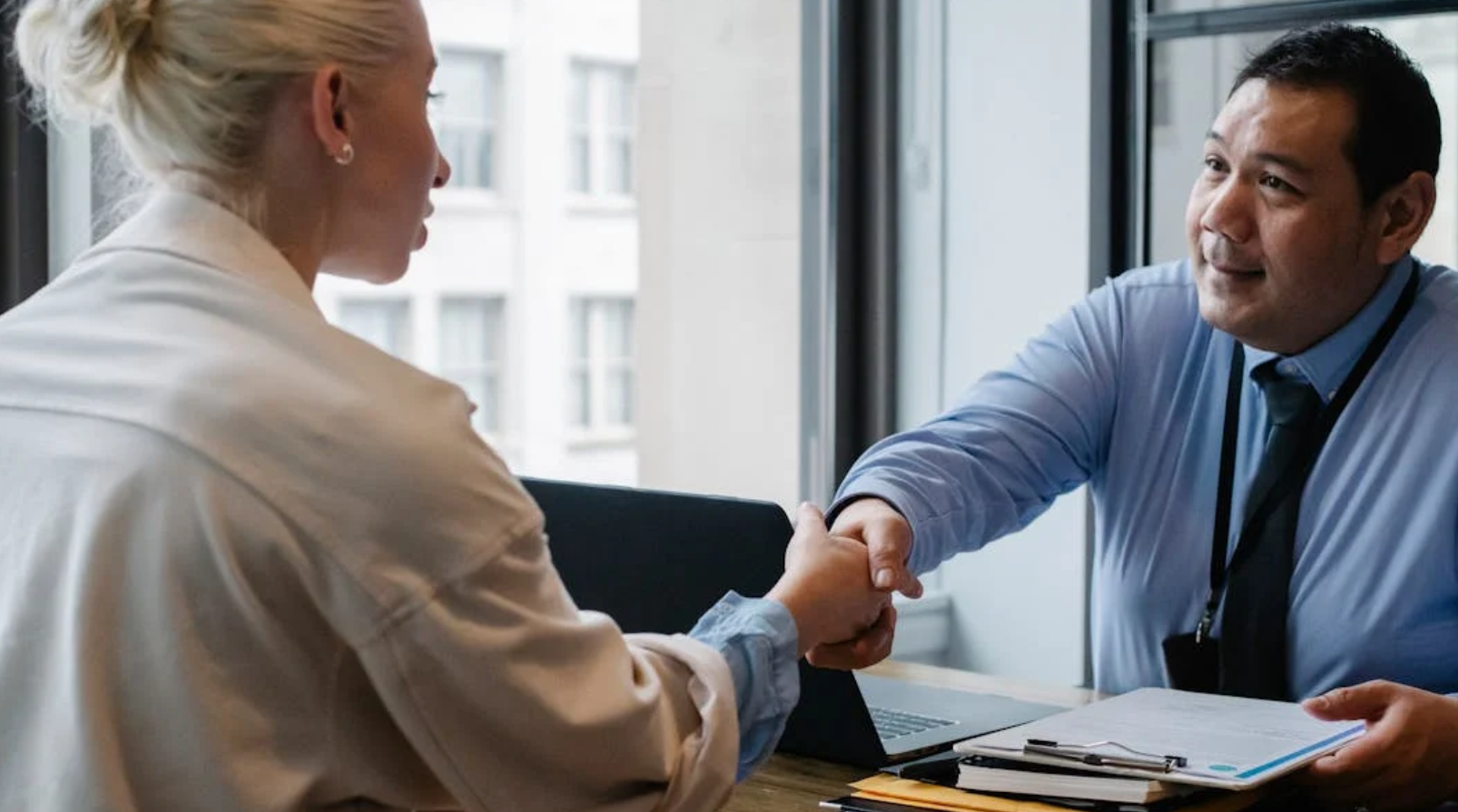 如何应对简历洪流与繁琐面试流程？